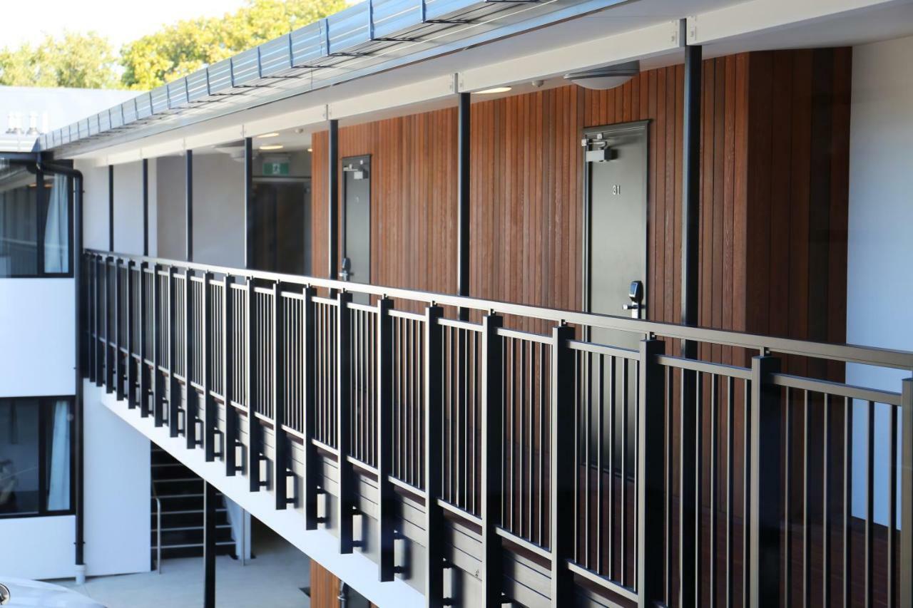 24Seven Inn Christchurch Exterior photo